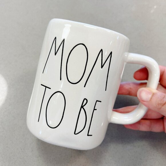 Rae Dunn Mom To Be Mug - Picture 1 of 5
